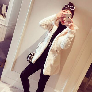 New Fashion Women Hooded Winter Warm Jacket Loose Knitted Plush Jacket Winter Thick Outerwear Coat Ladies Casual Coats Pocket